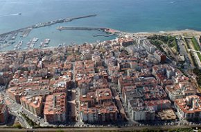Cambrils sobrepassa els 30.000 habitants censats