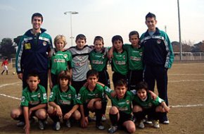 El benjamí de l'Escola de Futbol Veterans de Cambrils es proclama campió de lliga provincial