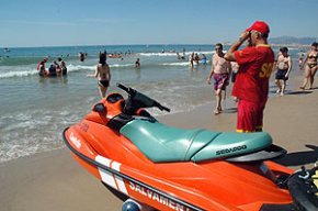 A partir d'aquest cap de setmana es posa en funcionament el servei de vigilància i socorrisme a les platges