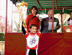El ciclista cambrilenc Edgar Curto guanya una de les proves del XXVII Trofeu de Primavera disputat a Olot