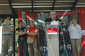 El PSC ofereix un míting al Parc del Pescador en què destaca les principals propostes del seu programa electoral
