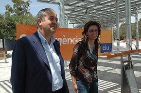 Felip Puig demana a Cambrils el vot per Mercè Dalmau per "acabar amb el virus del tripartit"