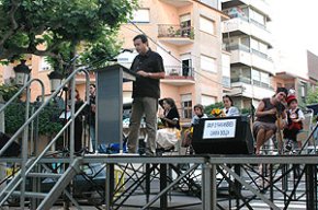 L'Eixample engega la 29a edició de les Festes de Barris amb el pregó i la cantada d'havaneres