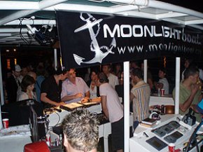 Moonlight boat, una forma diferent de passar les nits destiu