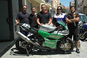 L'equip cambrilenc Motos Badia-Benelli competeix a les 24 hores de Motociclisme que se celebren aquest cap de setmana a Montmeló