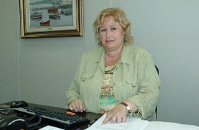Laura Forcadell, regidora de Protecció Ciutadana:
Hi ha molts ciutadans que es pensen que quan compren als venedors il·legals estan donant diners a una ONG