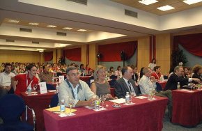Uns 200 joves de tot l'Estat participen en la junta general de la Creu Roja Joventut celebrada a Cambrils