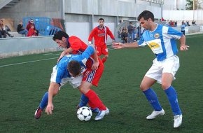 El CB Cambrils aconsegueix una important victòria a la pista del Viladecans