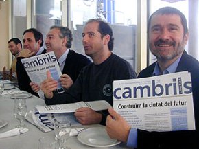 El govern municipal demana a l'oposició que rectifiqui els articles destinats a la propera edició del butlletí municipal