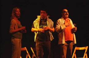 La companyia de teatre 'Per-versions' representa l'obra 'Cómica Vida' amb un gran èxit de públic