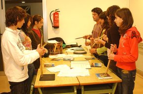 Una quinzena d'alumnes participen en els cursos de gralla i timbal de la colla gegantera Tota l'Endenga