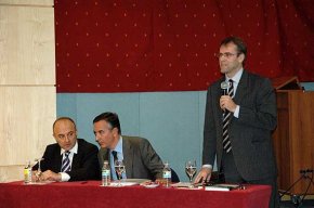 El catedràtic Oriol Amat realitza una conferència sobre la reforma de la legislació mercantil i el Pla General de Compatibilitat