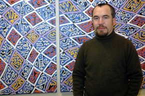 "Fusiones y realces" és el títol de l'obra que el pintor Diego Latorre exposarà fins el 5 de febrer al Centre Cultural