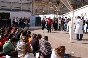 El col·legi Cardenal Vidal i Barraquer celebra el Dia Escolar de la No-Violència i la Pau