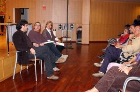 La Biblioteca Municipal rep la visita de l'escriptor Andreu Carranza