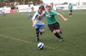 Cambrils acull la final del Campionat de Catalunya Universitari de Futbol 7 femení