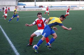 L'equip sènior masculí del CBC i el Cambrils d'hoquei s'emporten la victòria en els partits d'aquest cap de setmana