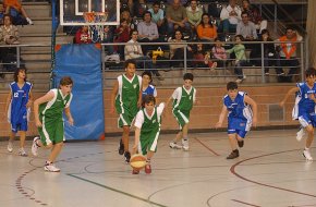 El cinquè torneig TGN de bàsquet aplega 44 equips i unes 900 persones a Cambrils
