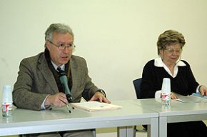 Olga Xirinacs i Robert Benaiges enceten les sessions de lectura de l'Aula de Poesia de la URV a Cambrils 