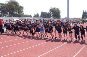 Més de 150 alumnes participen a la jornada atlètica del col·legi Cardenal Vidal i Barraquer