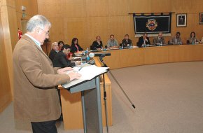 El Defensor de la Ciutadania critica la manca de resposta de l'administració local davant les queixes generades pels ciutadans