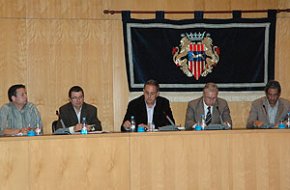 L'alcalde no deixa intervenir els regidors Francesc Garriga i Xavier Martí en l'apartat de precs i preguntes del ple