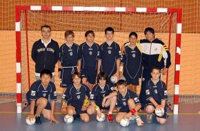 L'equip infantil del Club Handbol Cambrils acaba com a subcampió de lliga després de perdre la final contra l'Hospitalet de l'Infant