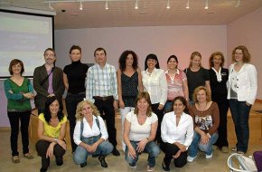 S'entreguen els diplomes a les tretze alumnes que han participat en el curs d'auxiliar d'ajuda a domicili