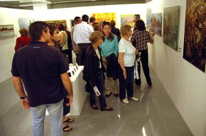 40 artistes de Cambrils exposen les seves obres a la Sala Àgora