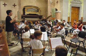 Les agrupacions musicals "Oca" i "Orca" de l'Escola de Música ofereixen el darrer concert de final de curs
