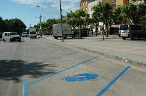 Els veïns de la Vila demanaran que es retirin les zones blaves instal·lades al Barri Antic i al barri de la Pallissa