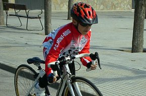 El jove ciclista Edgar Curto queda setè en el campionat Països Catalans de ciclisme infantil de carretera
