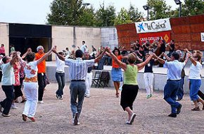 Intensa activitat sardanística aquest estiu a Cambrils