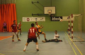 L'equip vilasecà Petit Comité s'emporta el triomf de les 24 hores de futbol sala Ciutat de Cambrils