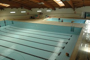 Es canvia el terra dels vestuaris i les dues saunes del Palau Municipal d'Esports