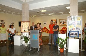 "10 anys d'Amics de la Sardana de Cambrils" recull en imatges i records la història de l'agrupament 
