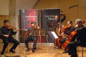 El quintet de solistes de corda de l'orquestra Camerata XXI ofereix un concert de música clàssica a la Cripta