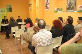 "Nuclears a casa nostra: una energia en crisi" acosta la situació de les centrals d'Ascó i Vandellòs a Cambrils