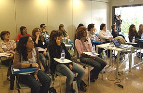 Cambrils acull una jornada formativa per a treballadors d'oficines d'atenció al ciutadà d'arreu de Catalunya