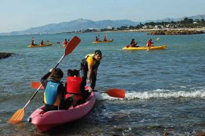 La I Concentració de Caiacs de Mar posa el punt i final a les sortides amb kaiac d'estiu de l'Estació Nàutica Costa Daurada