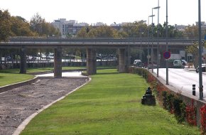 El ple aprova licitar conjuntament les fases 1 i 2 de les obres d'enderrocament del pont de l'N-340