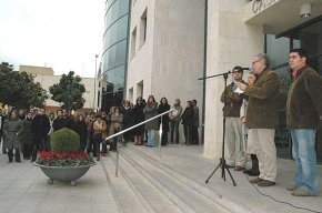L'Ajuntament de Cambrils se suma als actes de condemna vers el darrer atemptat de la banda terrorista ETA