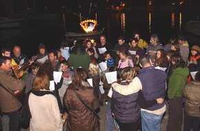 L'Agrupament Escolta inaugura el tradicional pessebre al port