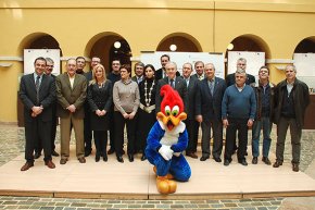 La Diputació de Tarragona i 19 patronats de turisme signen un conveni per a la promoció conjunta de la Costa Daurada