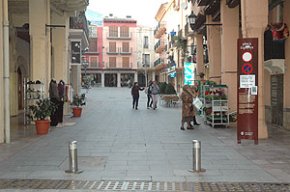 A partir del proper dilluns es prohibirà l'entrada de vehicles a la plaça d'Espanya