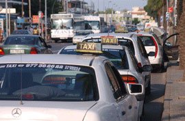 Saprova lampliació del servei de taxis amb quatre noves llicències