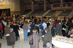 Mans Unides organitza aquest dissabte el tradicional "Sopar de la fam"