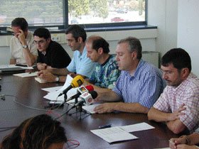 PSC, ERC i ICV presenten el protocol del pacte de govern per al mandat 2003-2007