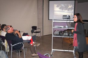 La cambrilenca Antonieta Albareda explica, al cicle de xerrades sobre viatges, la seva experiència a Papua Nova Guinea