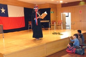Xile, protagonista del "Viatjant amb contes", acosta els orígens del poble mapuche als més petits